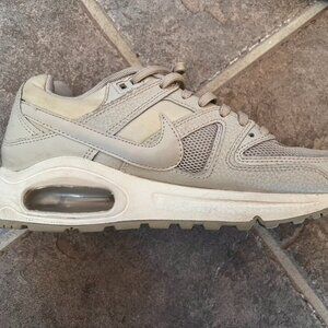 Nike Air Max women's size 6 sneaker tennis shoe gray